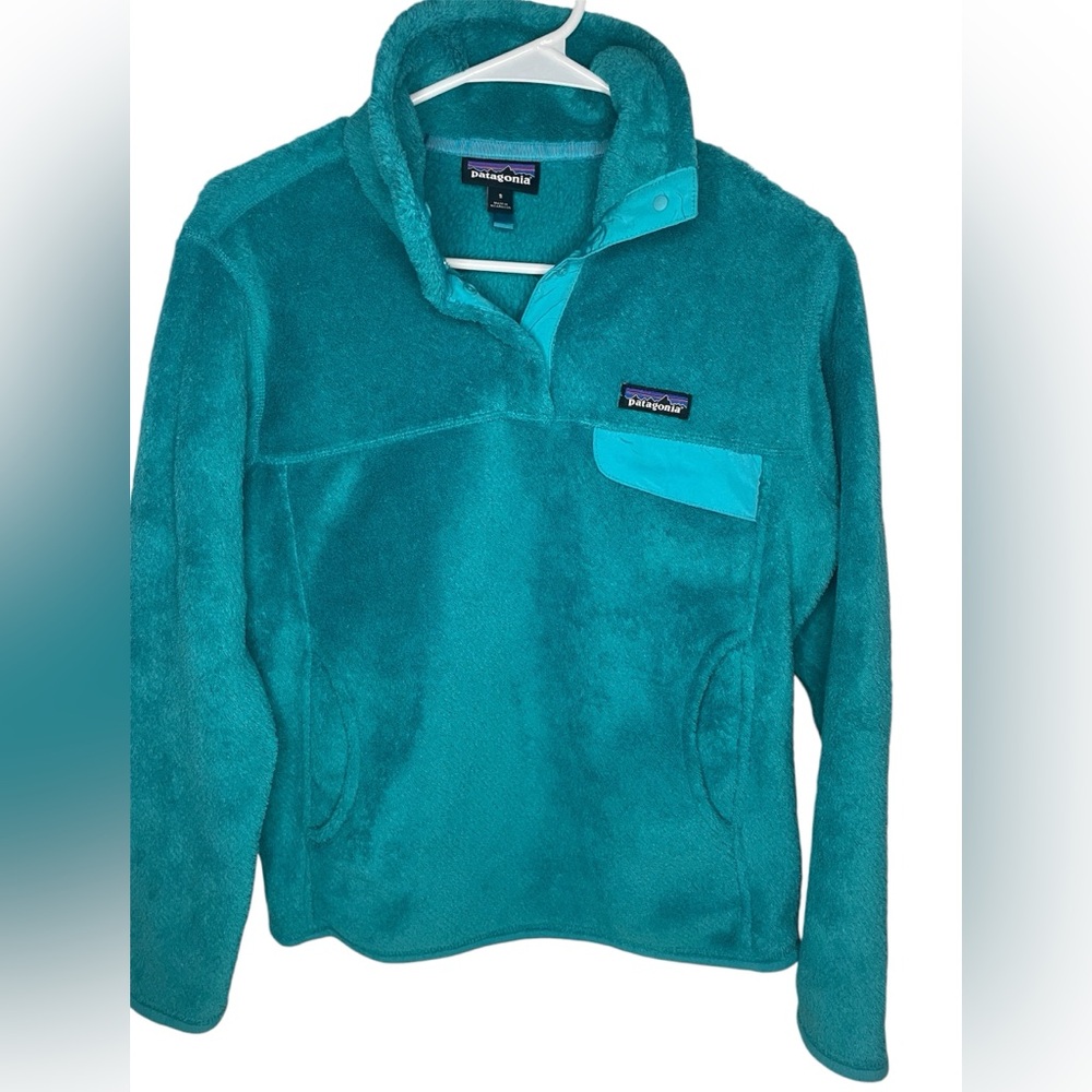 Patagonia pullover 4 snap fleece with left chest & kangaroo pocket-Women’s Small